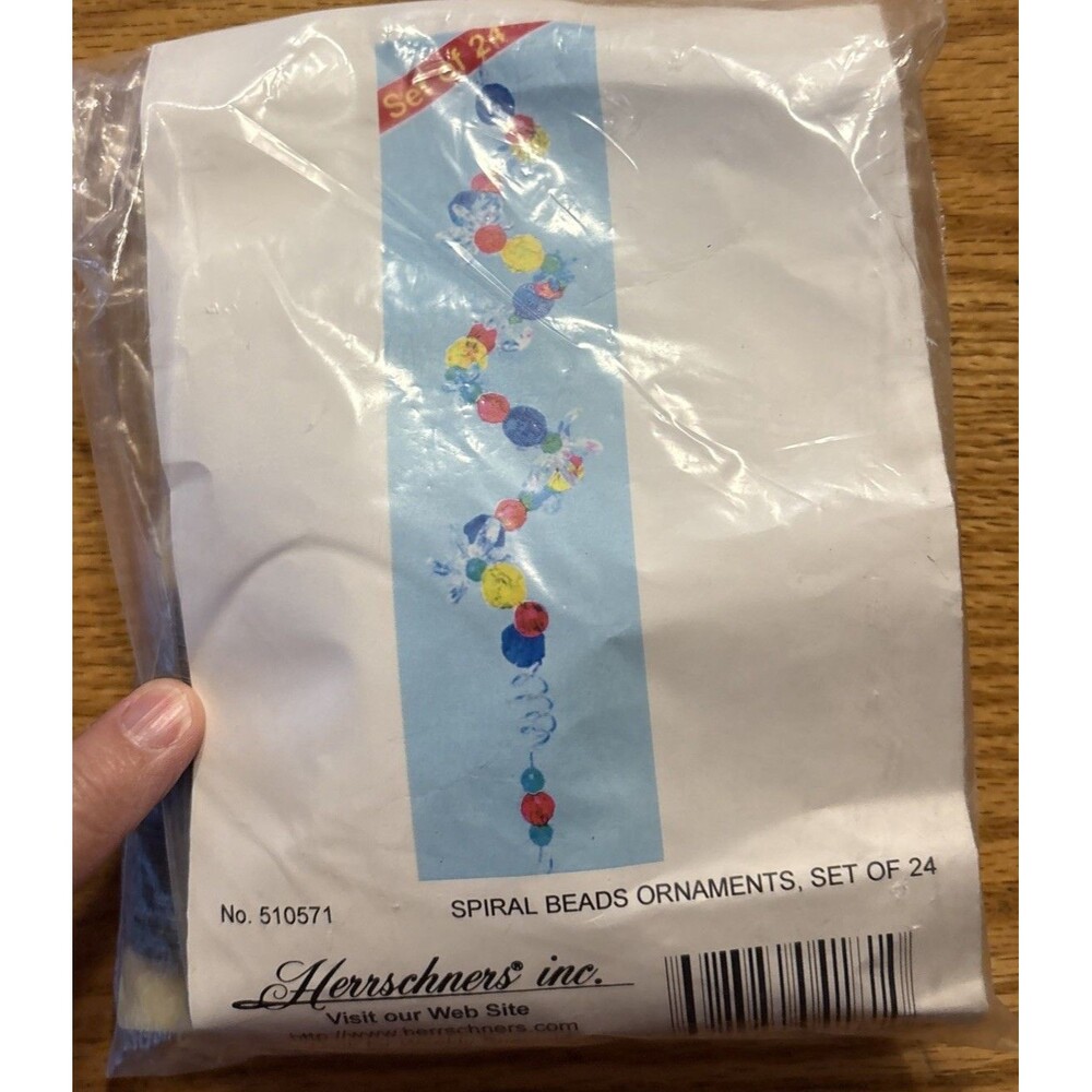 Herrschners Spiral Beads Christmas Ornament Kit Set Of 24. #510571 New
